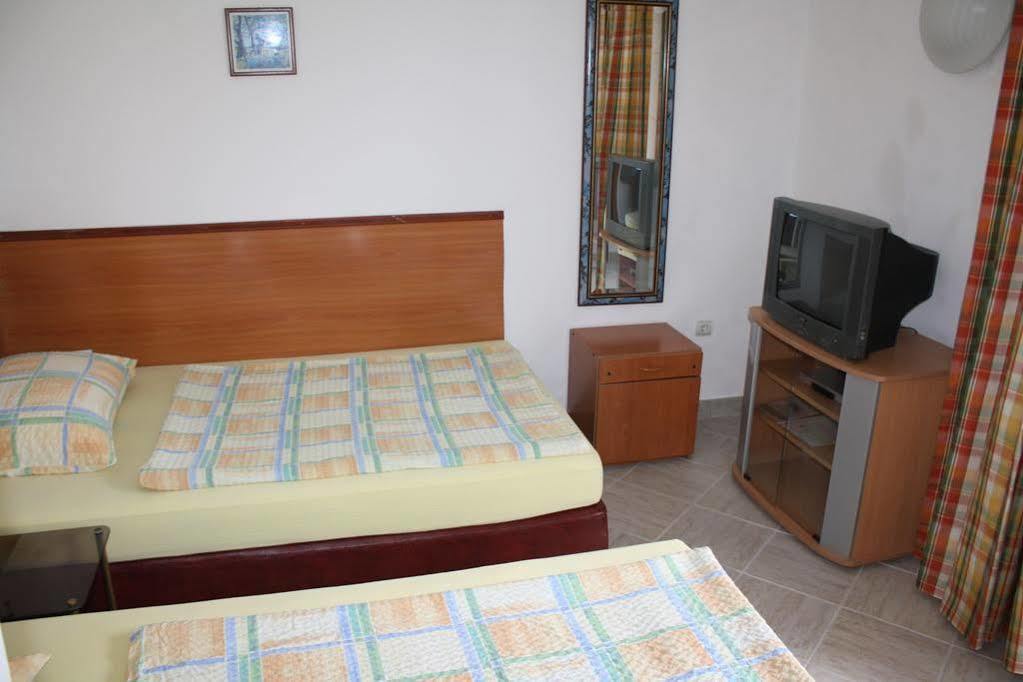 Guest House Saga Herceg Novi Esterno foto
